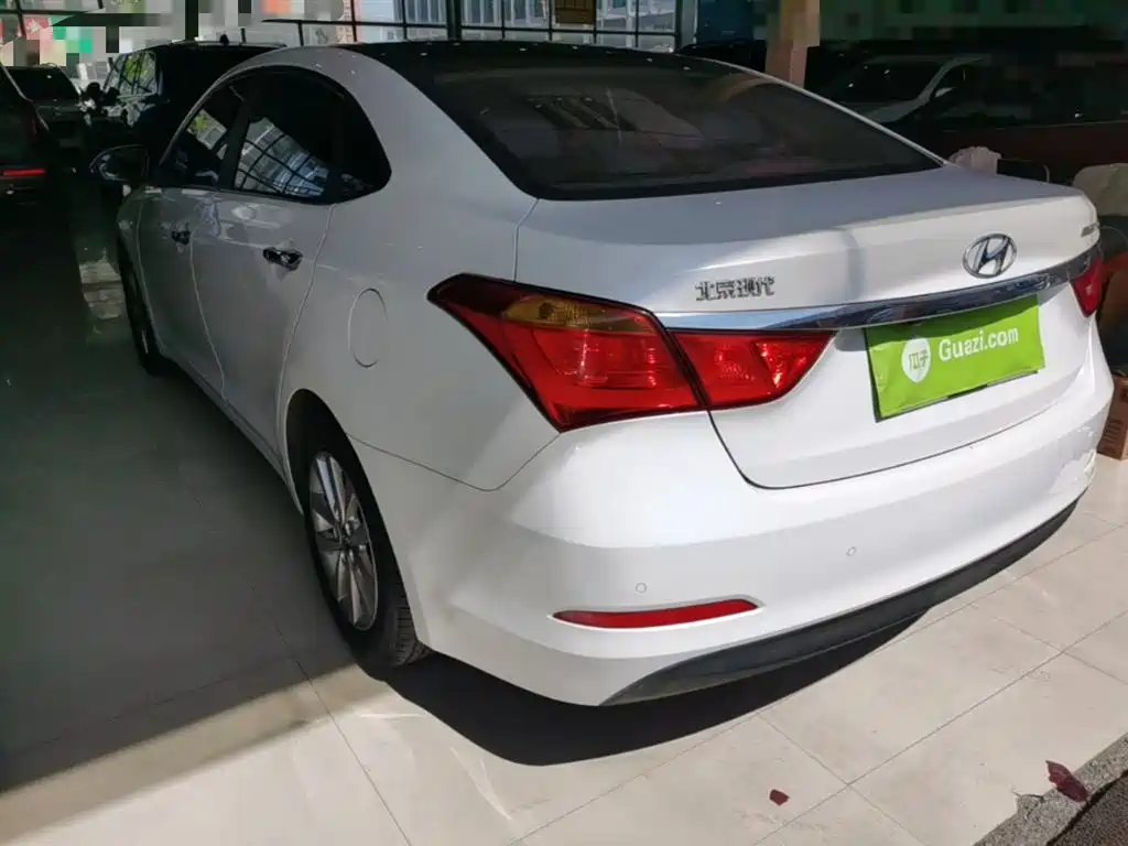 Hyundai Mistra 2015 — фото 5