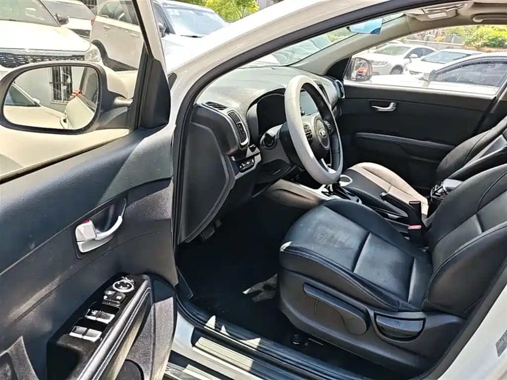 Kia KX3 2019 — фото 16