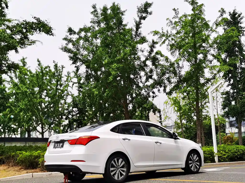 Hyundai Mistra 2016 — фото 5