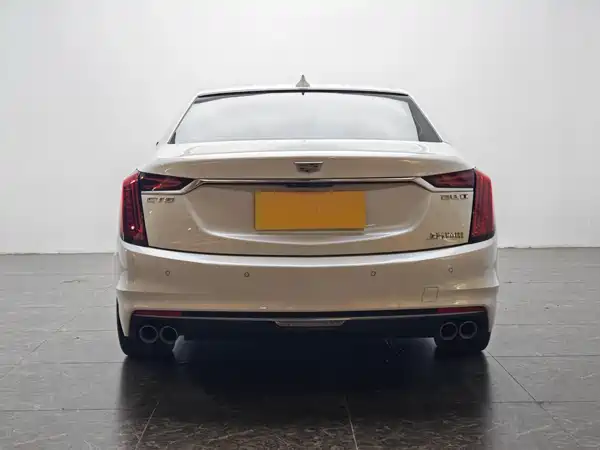Cadillac CT6 2021