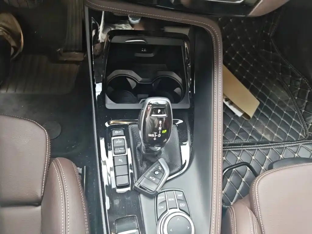 BMW X2 2023 — фото 14