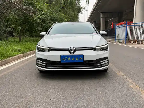 Volkswagen Golf 2022
