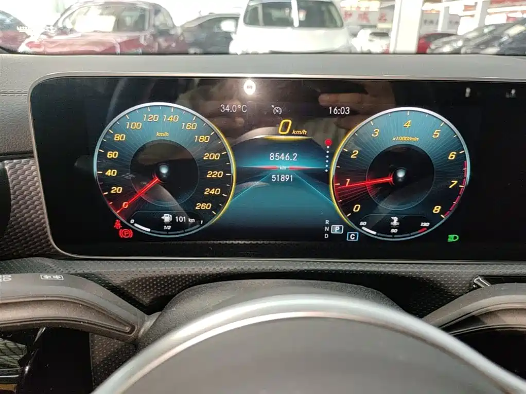 Mercedes-Benz A-Class 2020 — фото 12