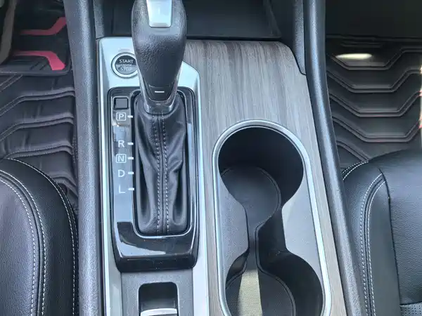 Nissan Teana 2022