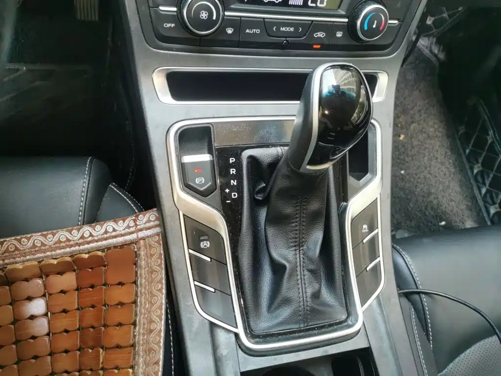 Geely Emgrand 2018