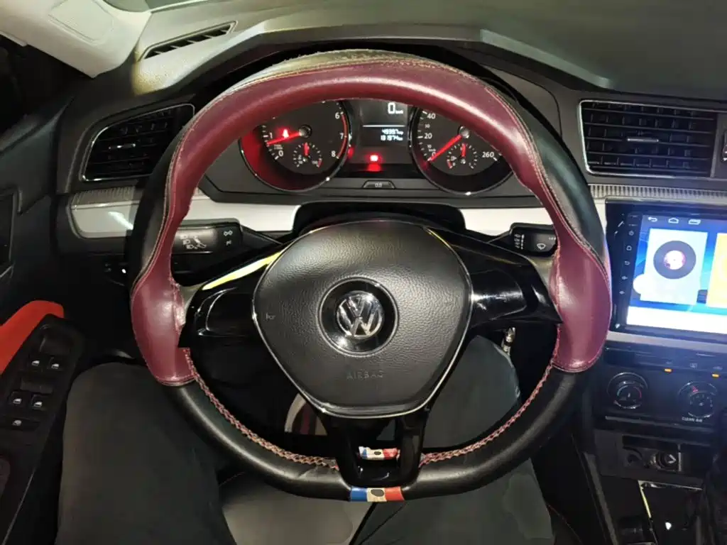 Volkswagen Lamando 2018 — фото 11