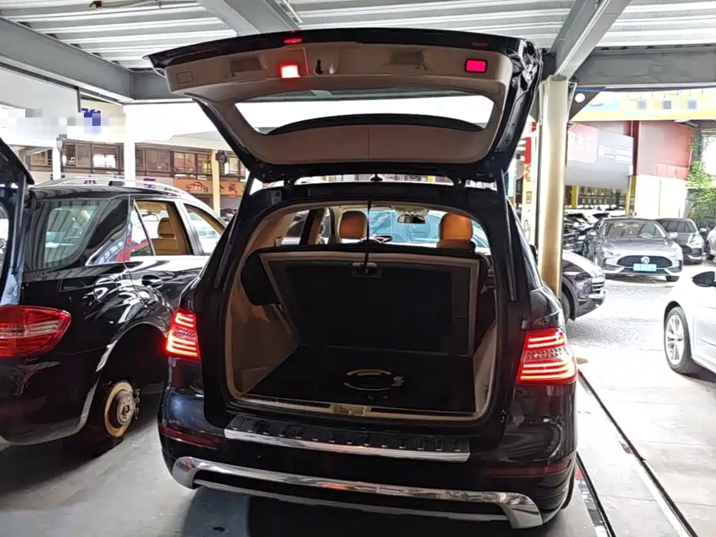 Mercedes-Benz M-Class 2015 — фото 19