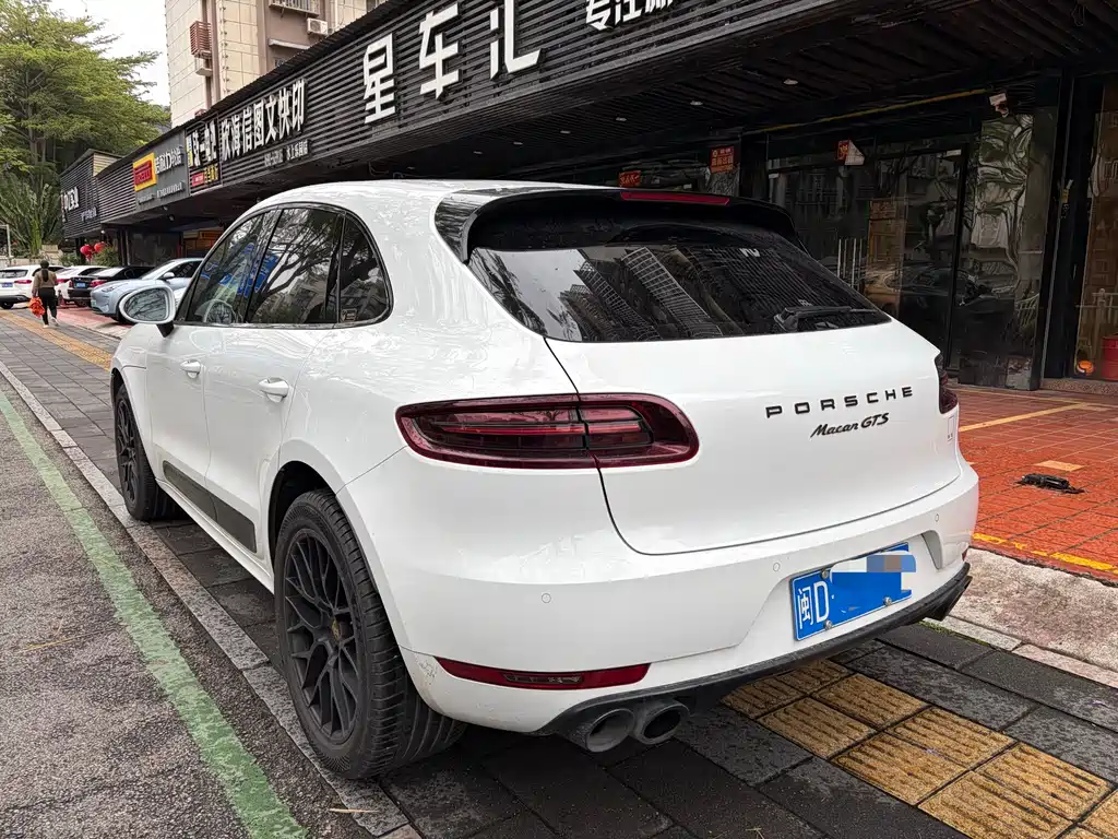 Porsche Macan 2017 — фото 9