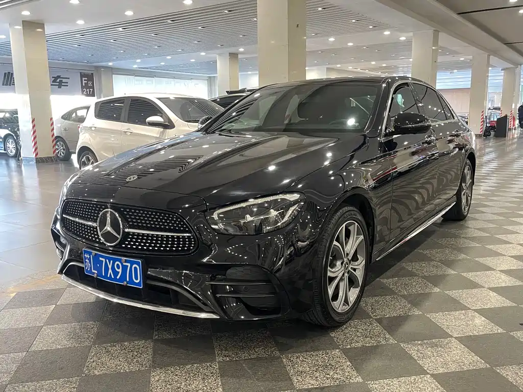 Mercedes-Benz E-Class 2023 — фото 1