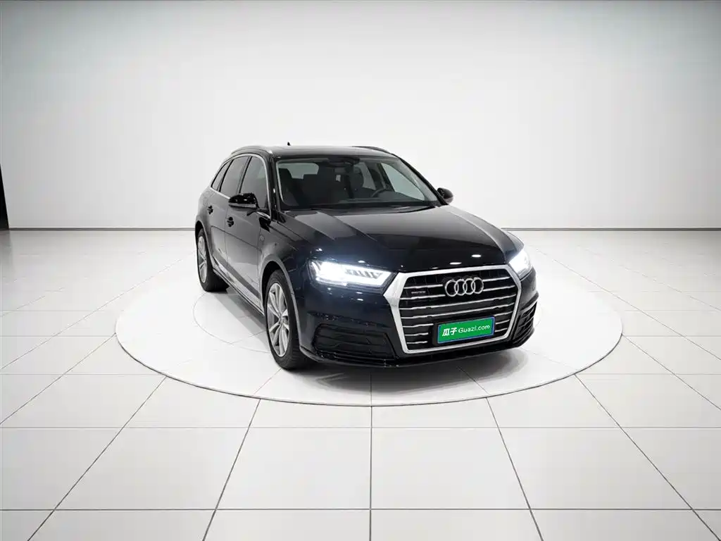Audi Q7 2019 — фото 3