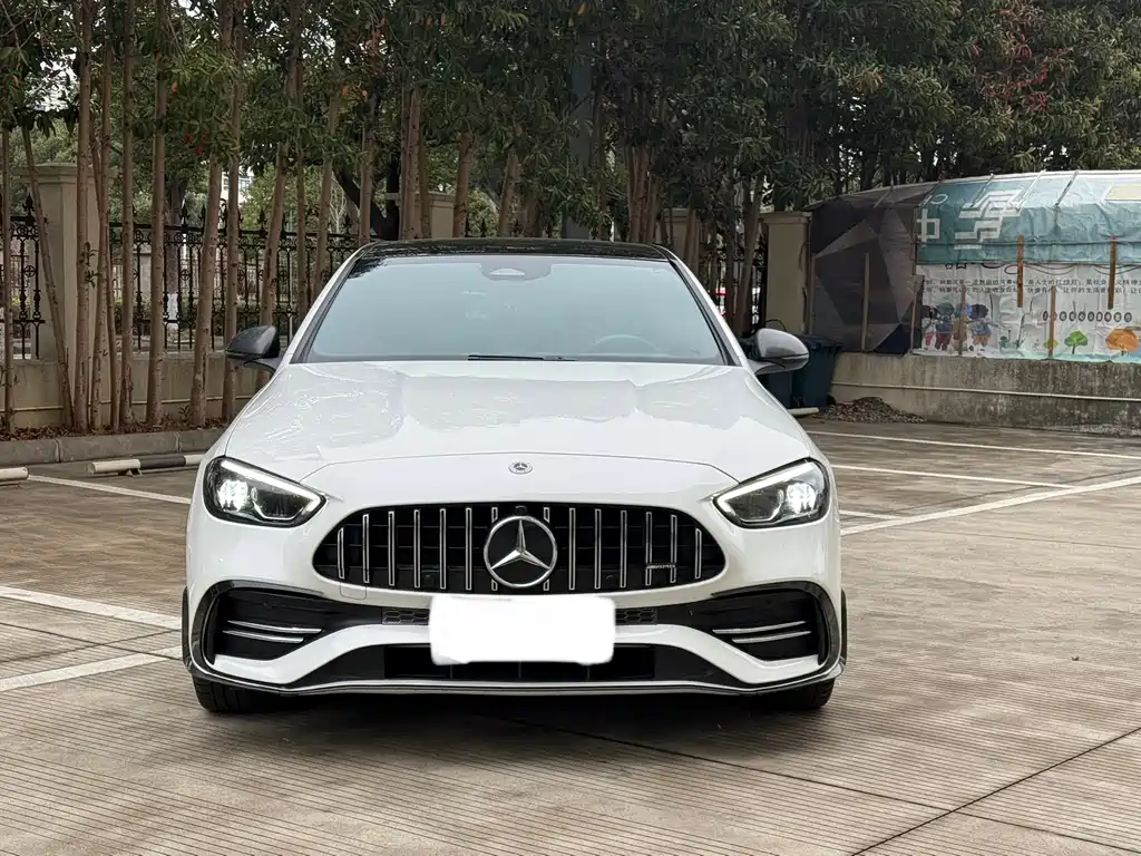 Mercedes-Benz C-Class 2025 — фото 3