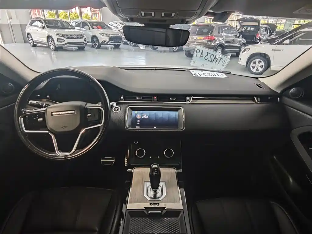 Land Rover Evoque 2022 — фото 16