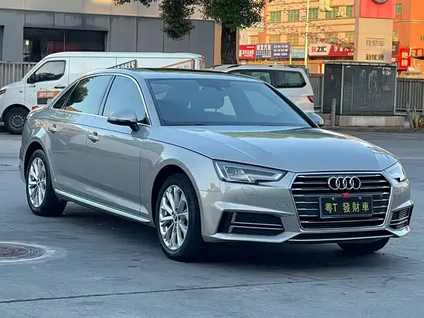 Audi A4L 2019