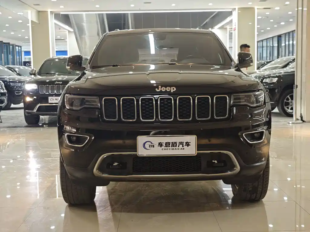 Jeep Grand Cherokee 2018 — фото 2