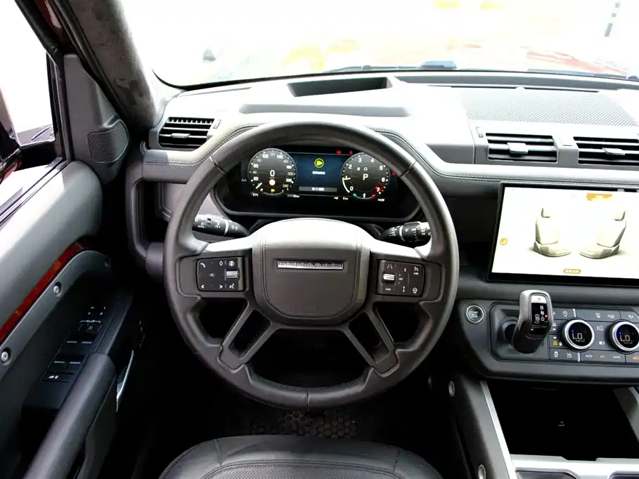 Land Rover Defender 2026 — фото 13