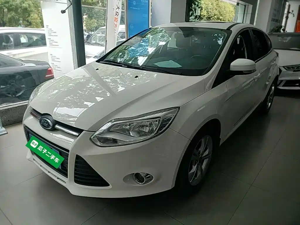 Ford Focus 2015 — фото 1