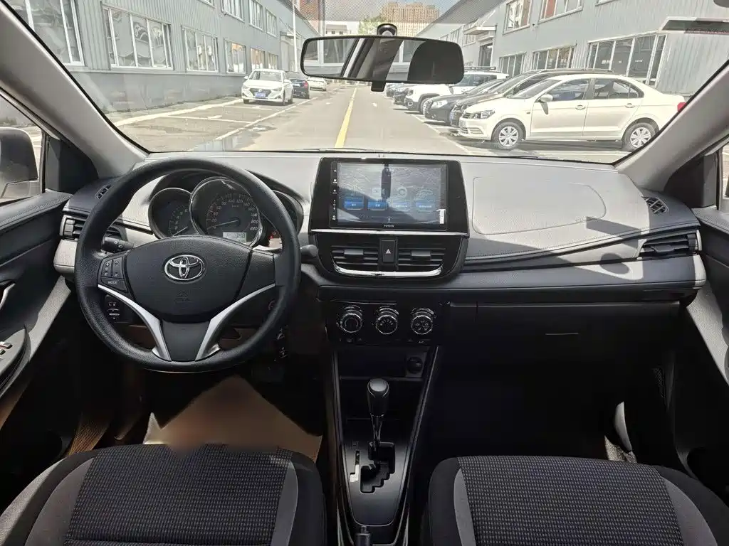 Toyota Vios 2022 — фото 8