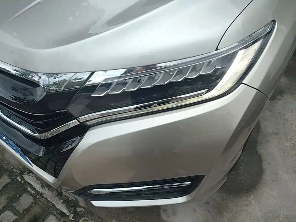 Honda UR-V 2018 — фото 24