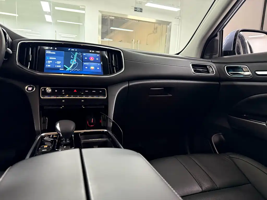 GAC Motor Trumpchi GS8 2020 — фото 20