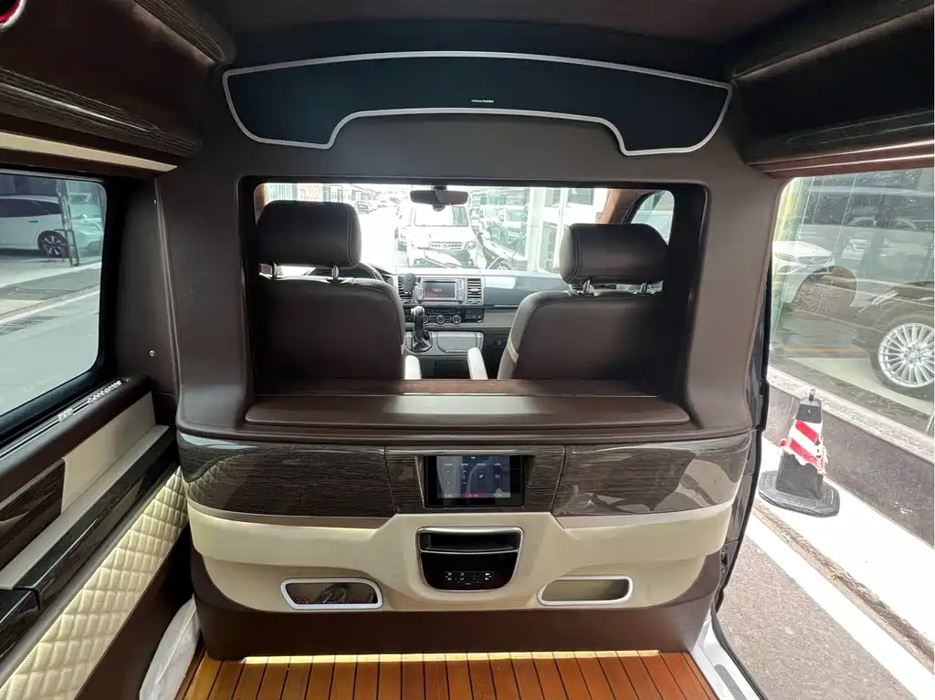 Volkswagen Caravelle 2019 — фото 17