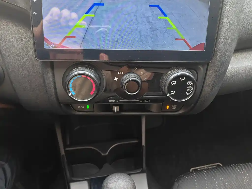 Honda Fit 2017 — фото 13