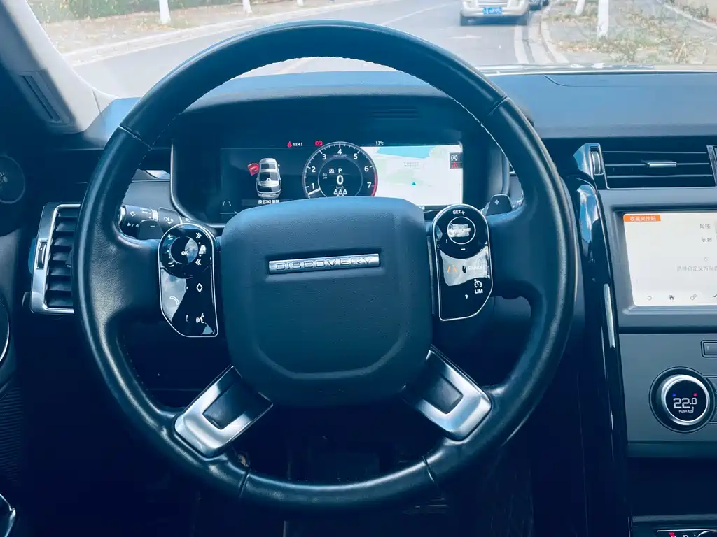 Land Rover Discovery 2020 — фото 12