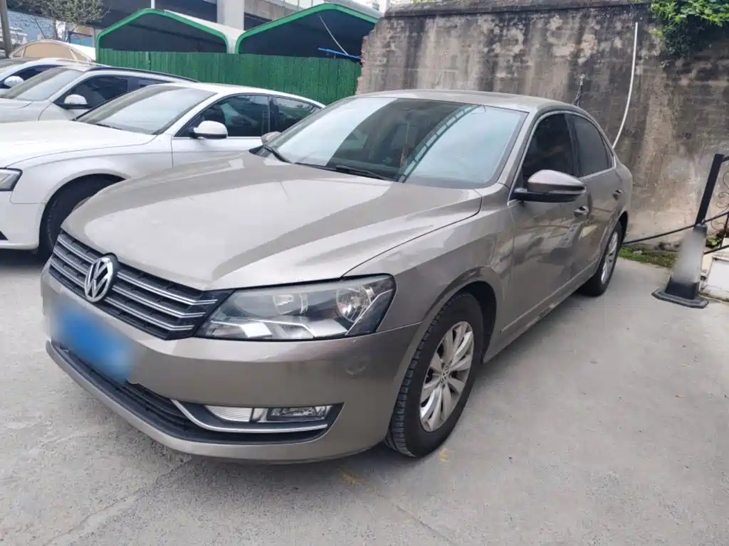 Volkswagen Passat 2015 — фото 1