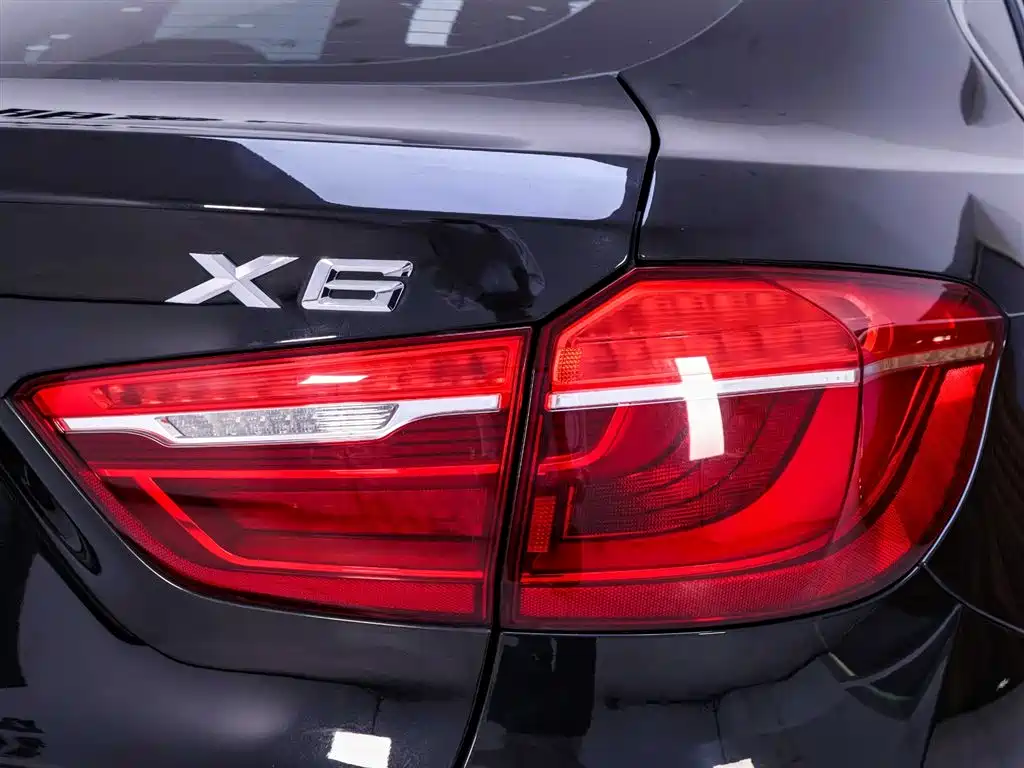 BMW X6 2017 — фото 9
