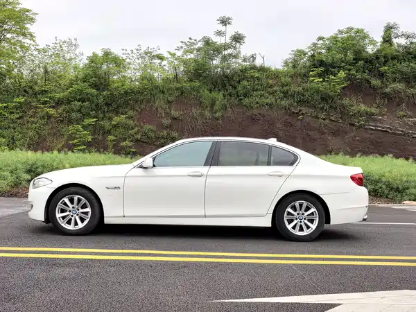 BMW 5 Series 2012