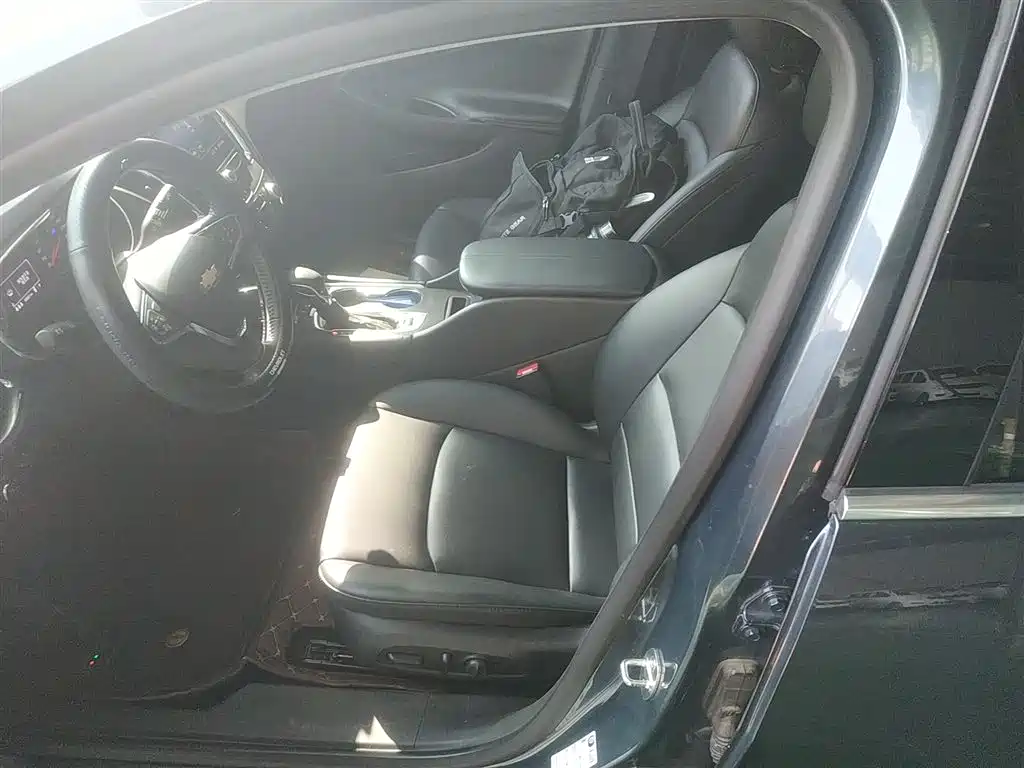 Chevrolet Malibu XL 2021 — фото 15