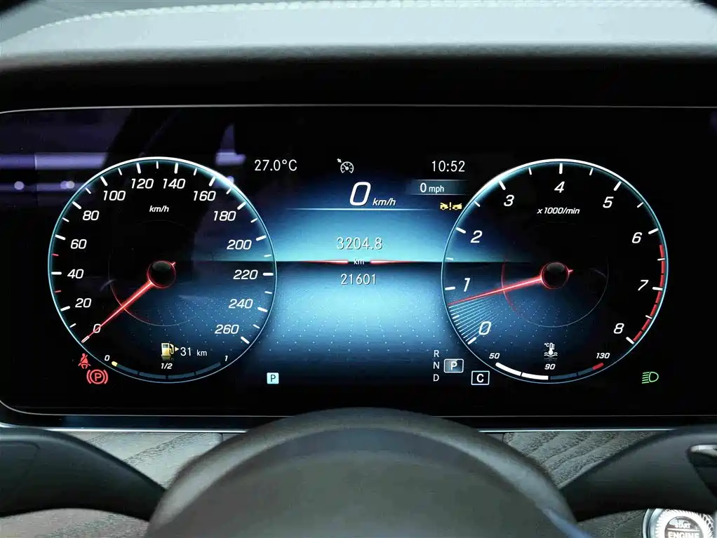 Mercedes-Benz E-Class 2023 — фото 8