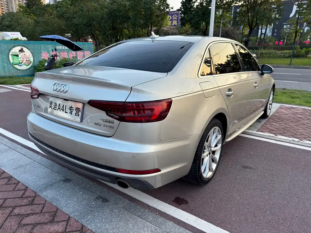 Audi A4L 2018 — фото 16