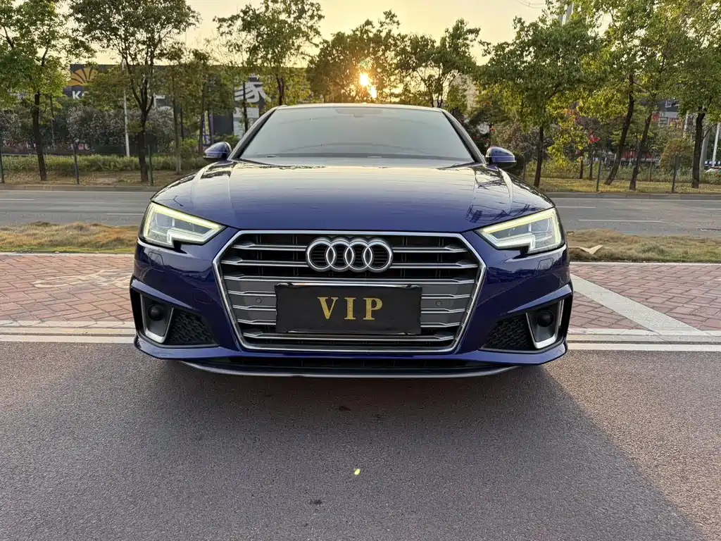 Audi A4L 2019 — фото 2