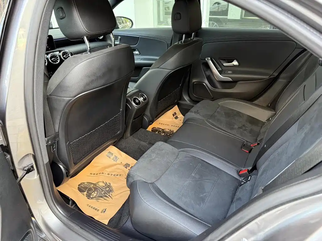 Mercedes-Benz A-Class 2020 — фото 13