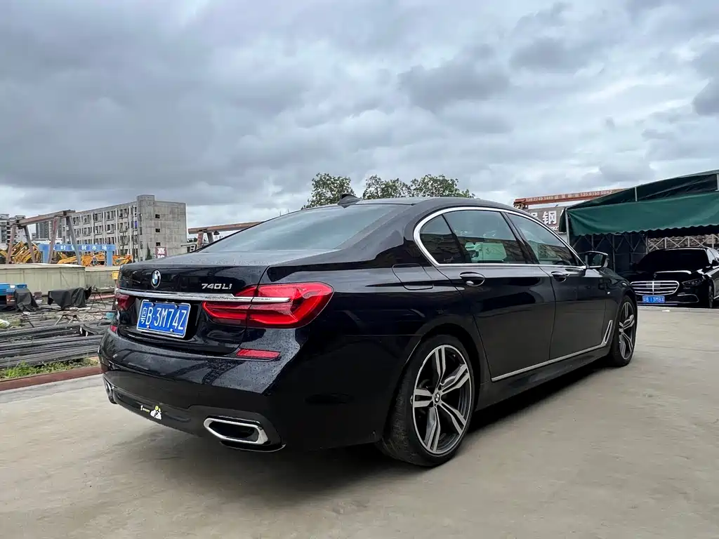 BMW 7 Series 2018 — фото 5