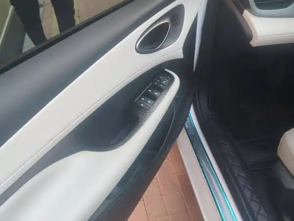 BYD Seal 05 DM-i 2025