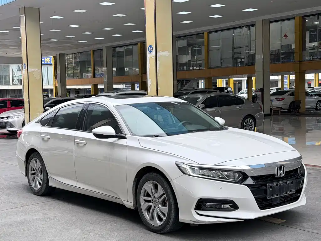 Honda Accord 2019 — фото 3