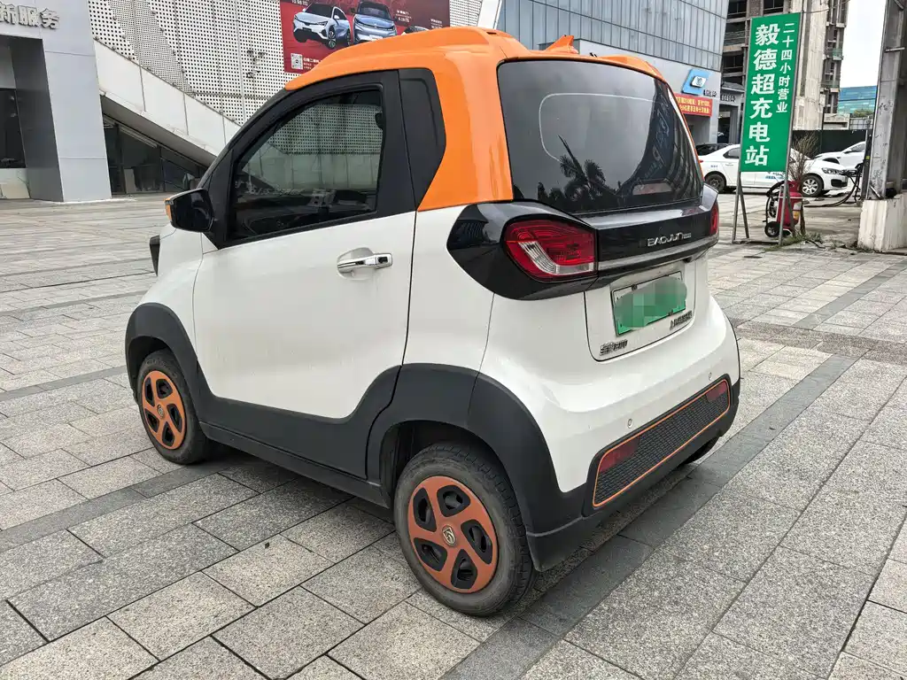 Baojun E100 2019 — фото 6