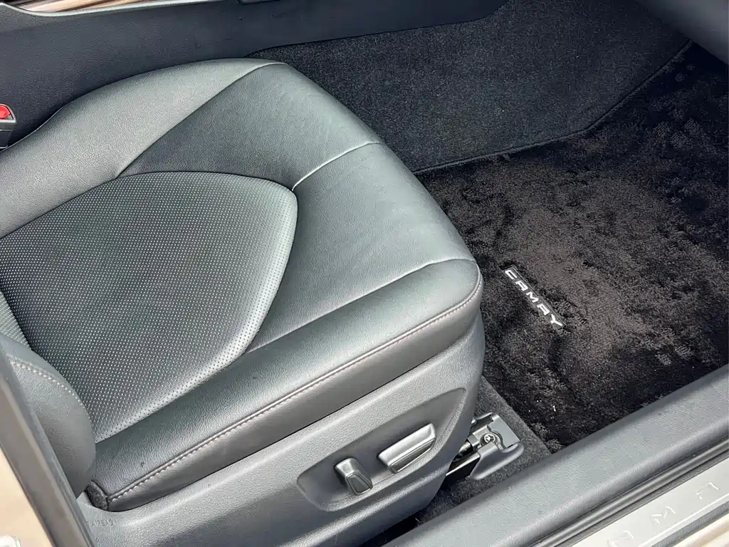 Toyota Camry 2020 — фото 5