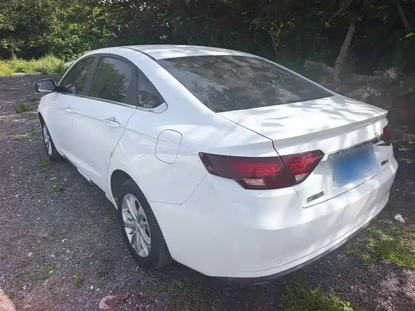 Geely Emgrand GL 2021