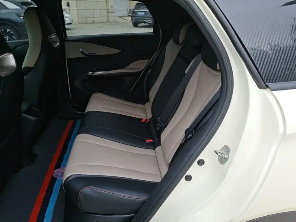 BYD Dolphin 2023 — фото 17