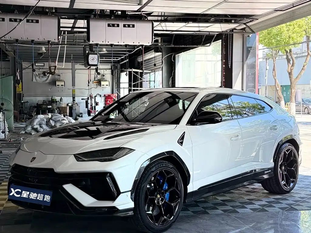 Lamborghini Urus 2019