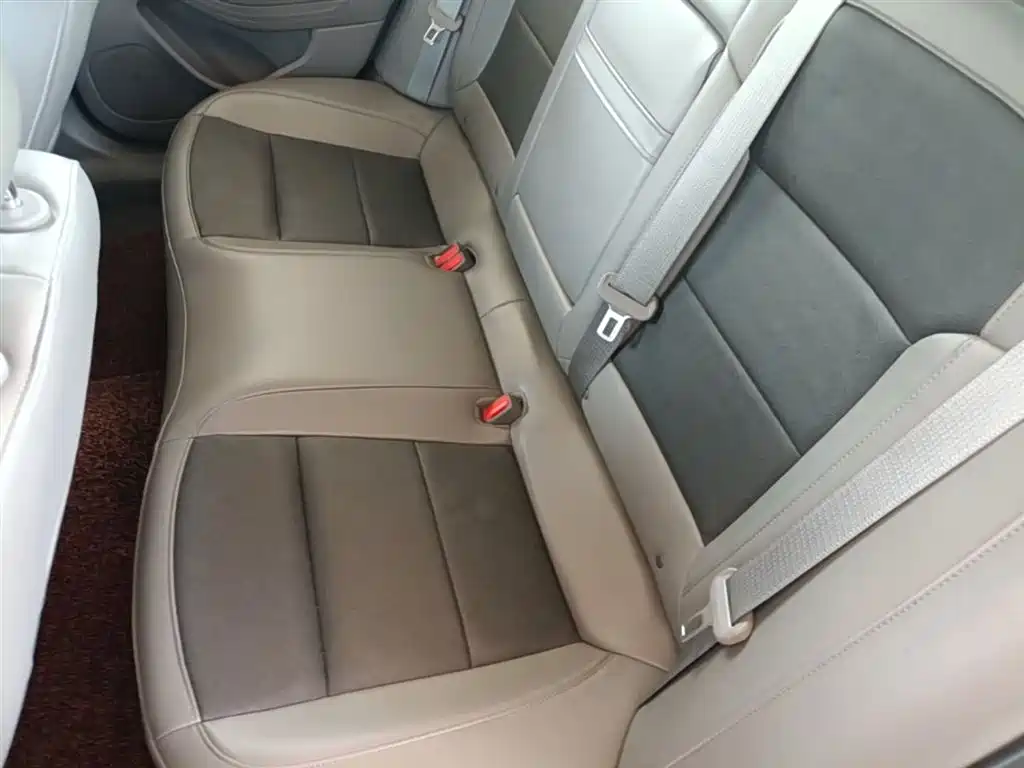Chevrolet Malibu 2014 — фото 17
