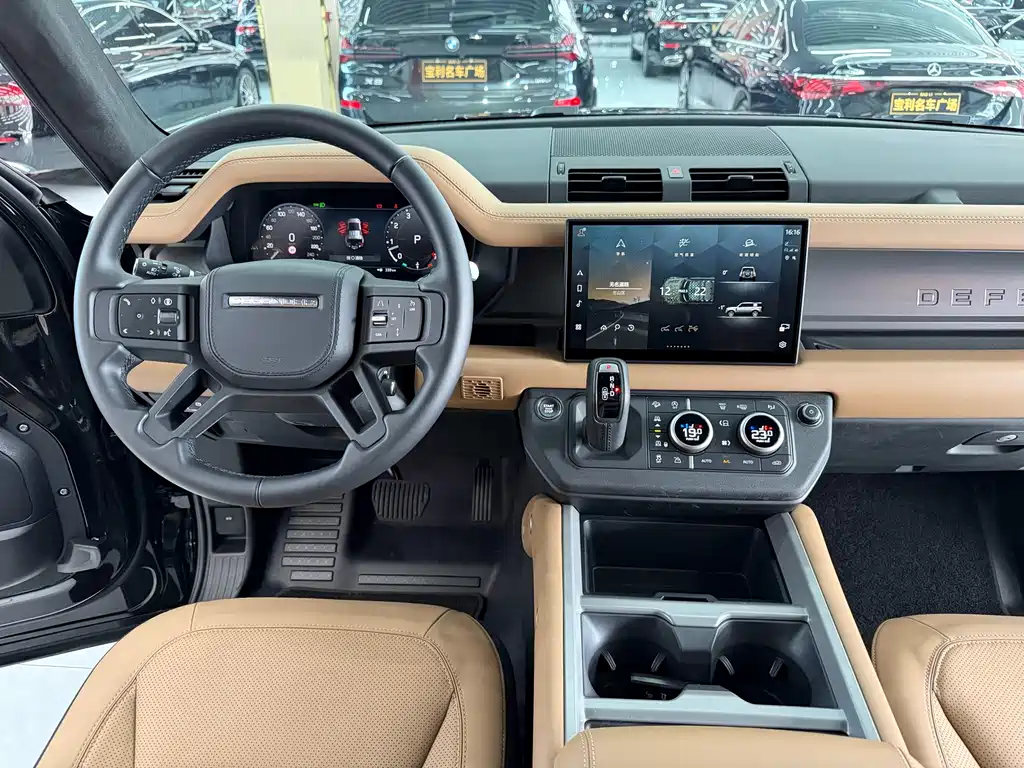 Land Rover Defender 2025 — фото 9