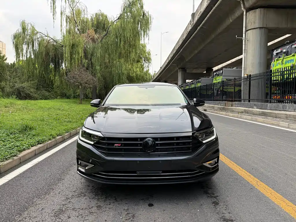 Volkswagen Sagitar 2021