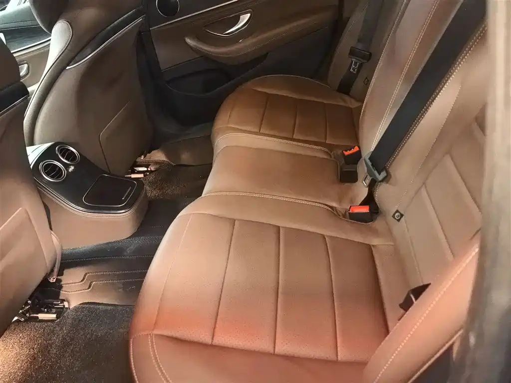 Mercedes-Benz E-Class 2023 — фото 14