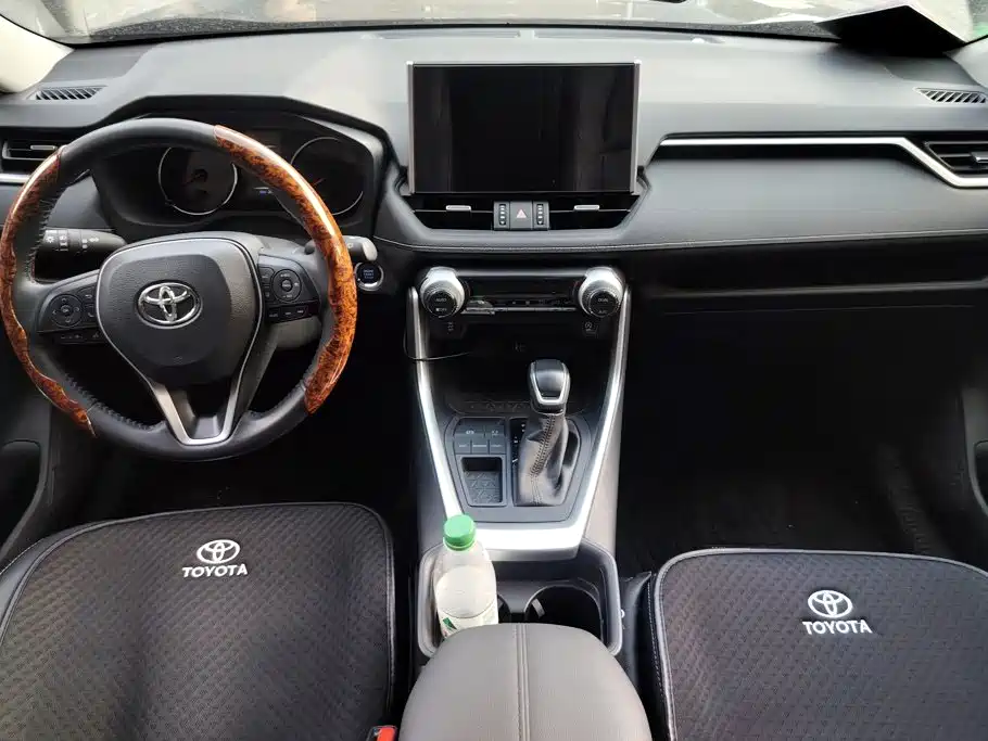 Toyota Wildlander 2022 — фото 12