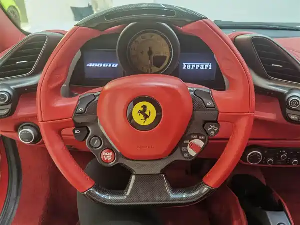 Ferrari 488 2015