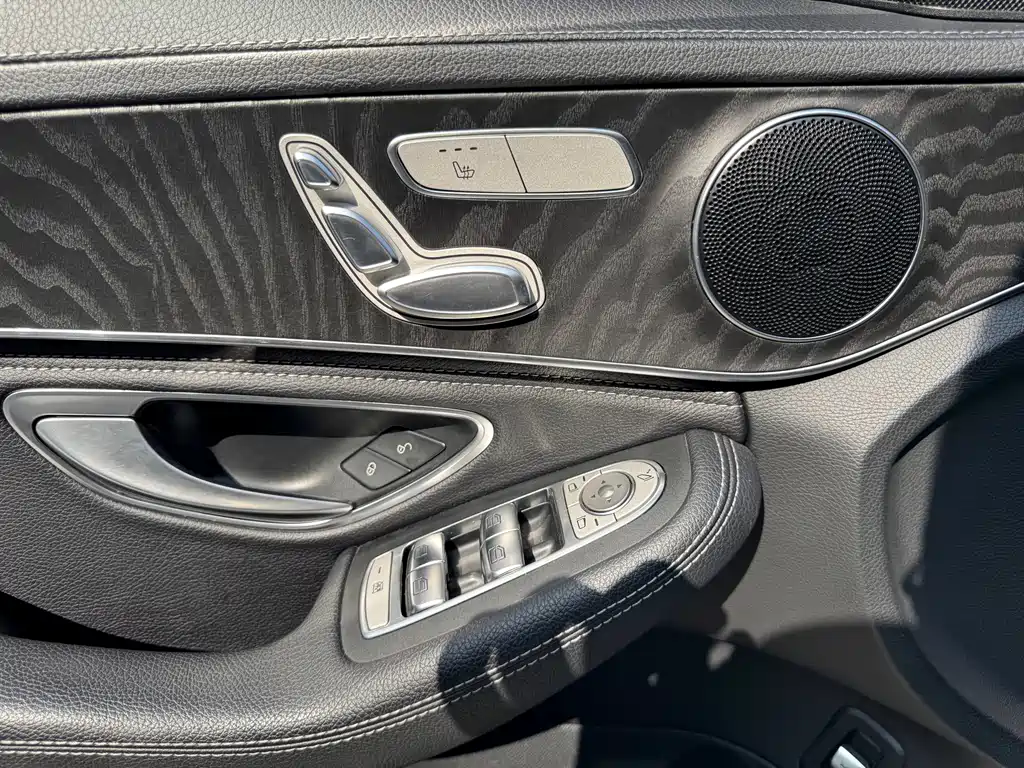 Mercedes-Benz C-Class 2019 — фото 15