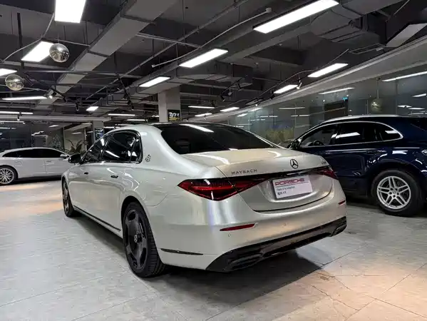 Mercedes-Benz Maybach S-Class 2024